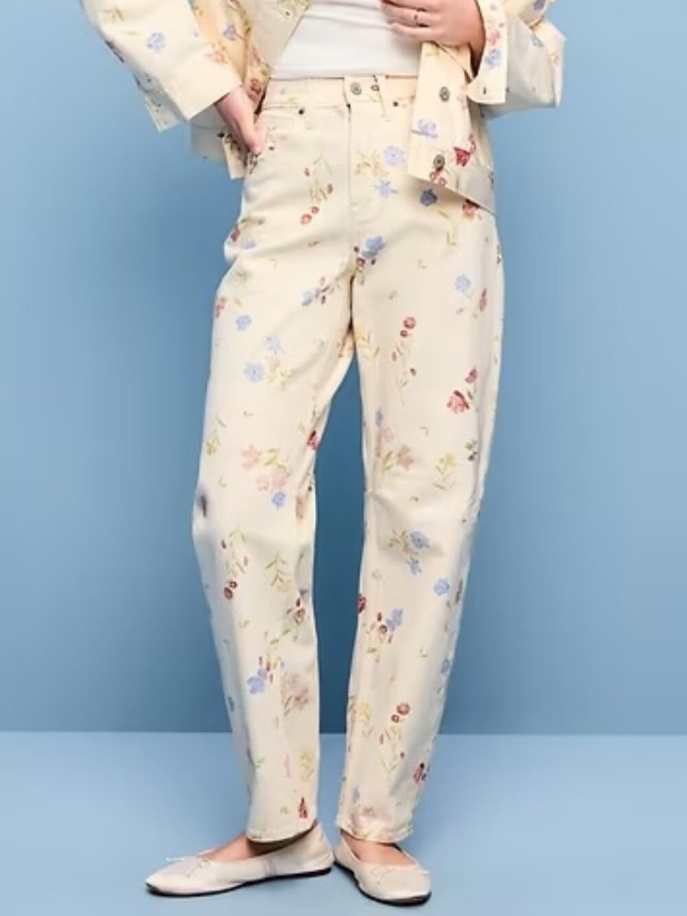 Old Navy High Waisted Barrel Jeans Ecru Floral Print NWT